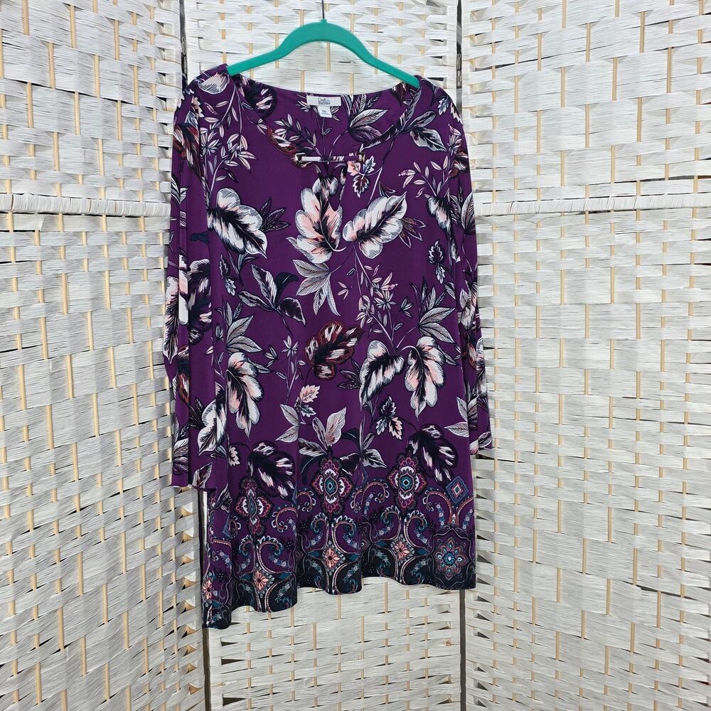 Croft & Barrow Size XXL Floral, Purple, Silver Groment detail, strap accent Blou